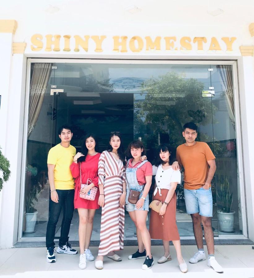Shiny Ở trọ